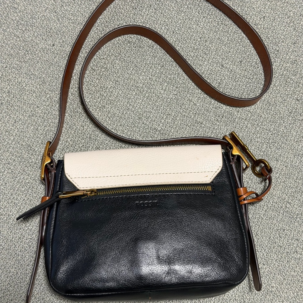 Fossil Black and Cream genuine leather Crossbody Bag - Picture 2 of 4